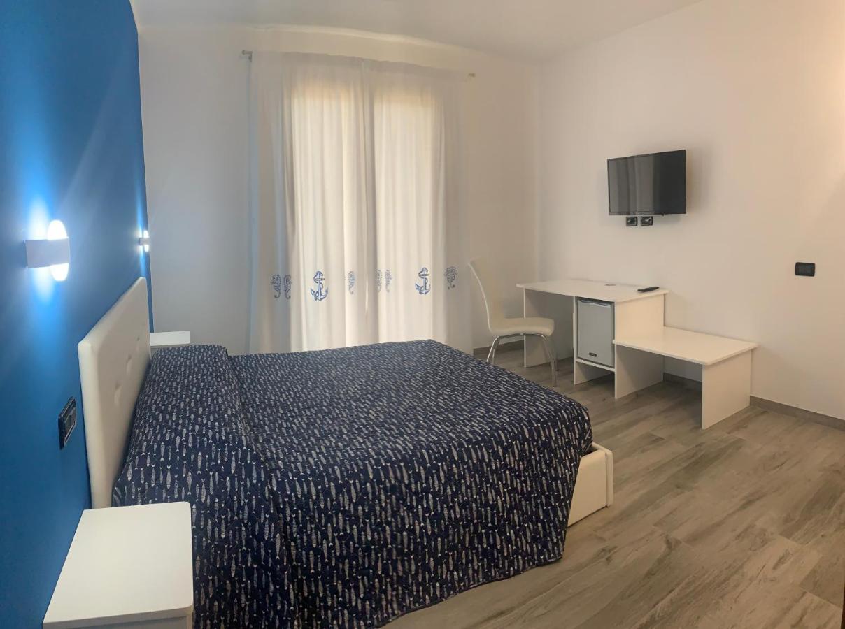 Residenza “La Vecchia Ancora” Bed & Breakfast Castelsardo Exterior photo